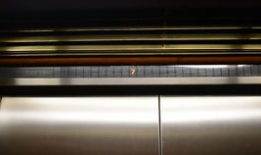 日本动漫电梯小姐